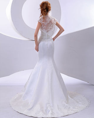 우아한 수녀 蕾丝花 哈尔特 首 结婚礼服 短袖